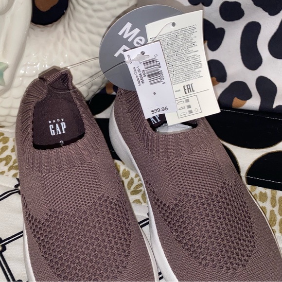 BABY GAP TODDLER KNIT PULL ON SNEAKERS - Picture 4 of 5